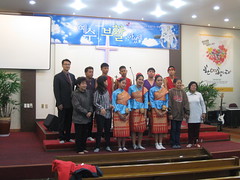 2012-1-korea-198-gyeongju-easter in church