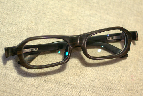 Wood Frame Glasses 1