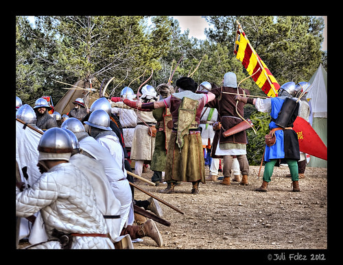 Arqueros en acción - La Medieval de Masllorenç