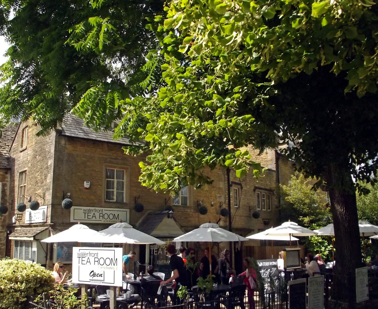 Waterfront Tea Room and Eatery - Riverside, Bourton-on-the-Water. Credit Elliott Brown