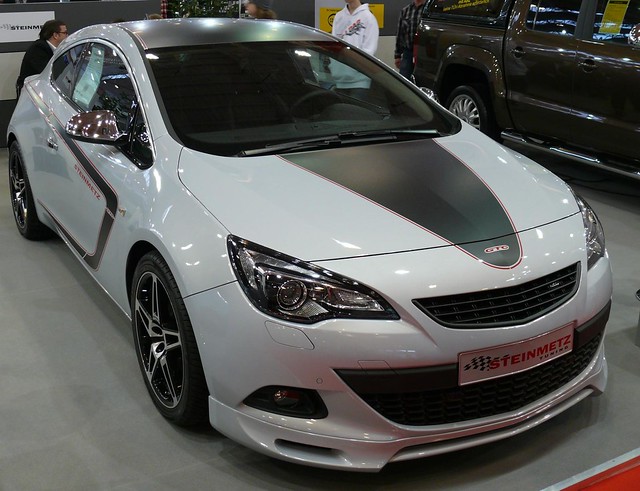 Opel Astra GTC Steinmetz 2011 bicolor vr