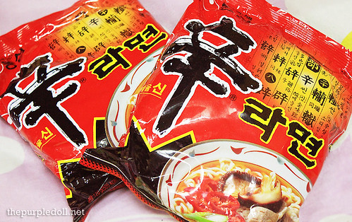 Nongshim Shin Ramyun Hot and Spicy