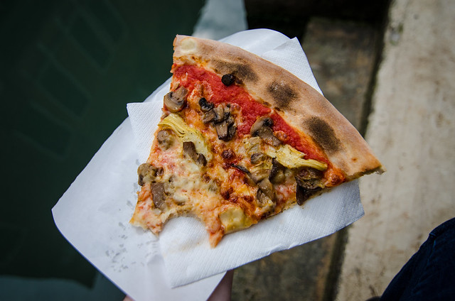 Artichoke and Mushroom pizza near the Peggy Guggenheim Collection in Venice.