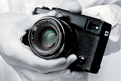 Fujifilm X-Pro1 mirrorless interchangeable lens camera (Body only: S$2,400)