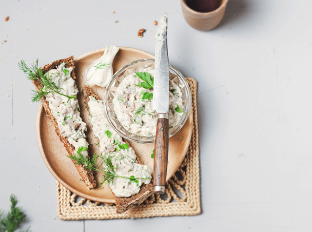 Rillettes of smoked mackerel, garlic bread