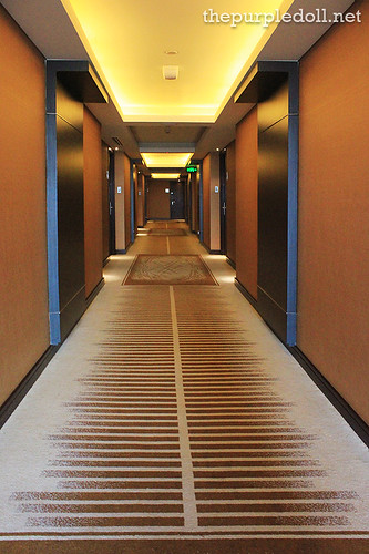 Acacia Hotel Manila Hallway