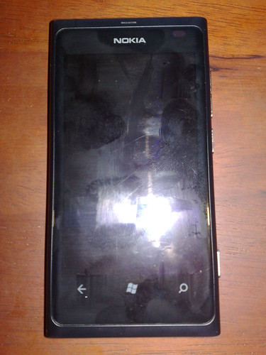 Nokia Lumia 800 Unboxing (7)