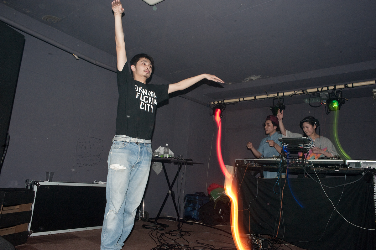2012-04-14 ワイワイパーティー 鎮座DOPENESS DJ MEW