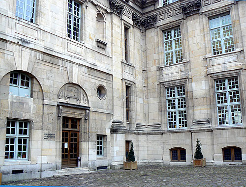bibliothèque historique de Paris.jpg