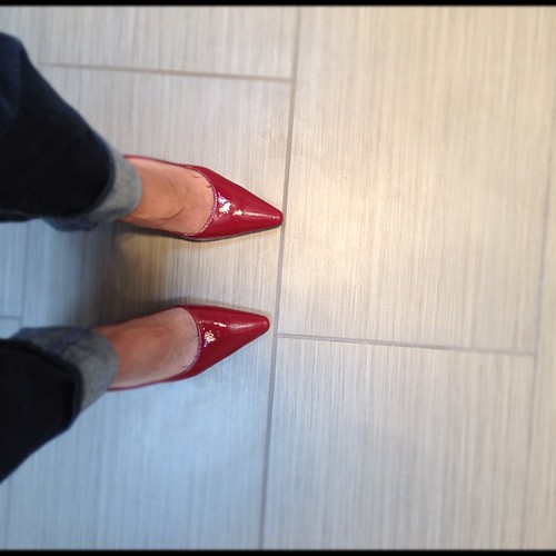 Day 9: red - tomorrow in Nat'l womens and girls HIV/Aids Awareness Day #rocktheredpump