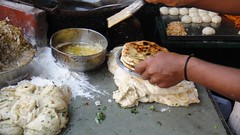 Street Food - (Delhi) -The Making of the Delhi Kulcha"