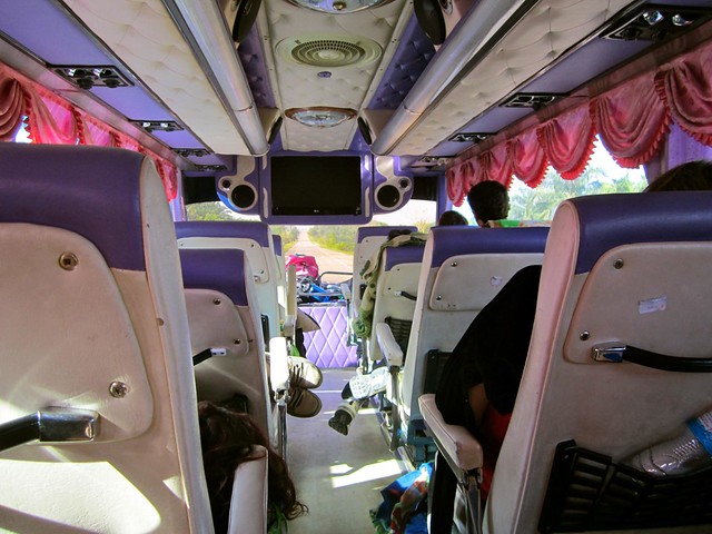 bus in thailand