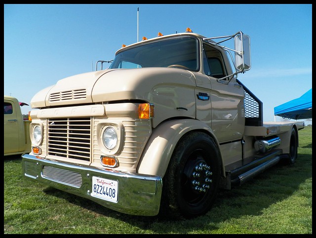 A 1964 Ford COE heavy duty truck at Galvans Car Show in Fresno