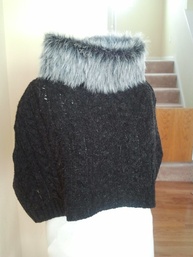 Capelet woth faux fur collar DIY upcycle