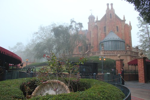 Foggy Haunted Mansion