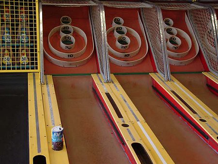 Skee Ball amusement arcade game. by Eddie from Chicago