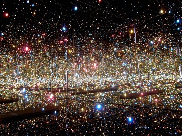 Infinity Mirror Room, Yaiyo Kusama, Tate Modern 2012.