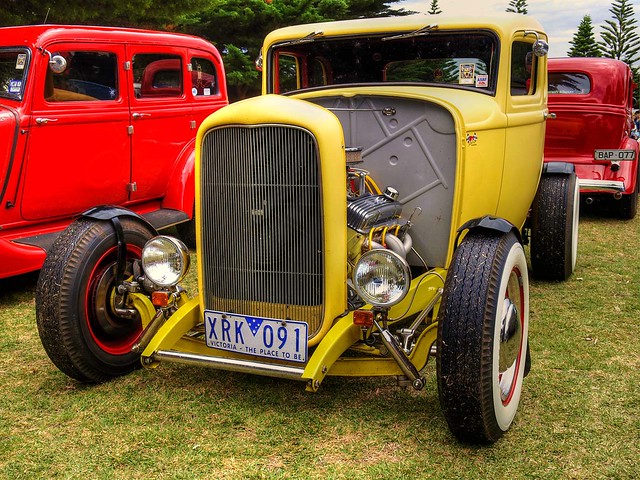 This one reminds me a lot of the 32 Ford from American Graffiti