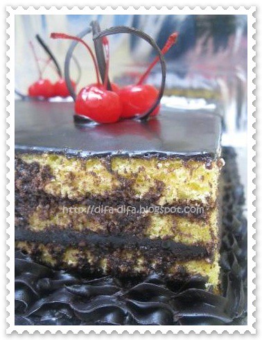 Opera cake by DiFa Cakes