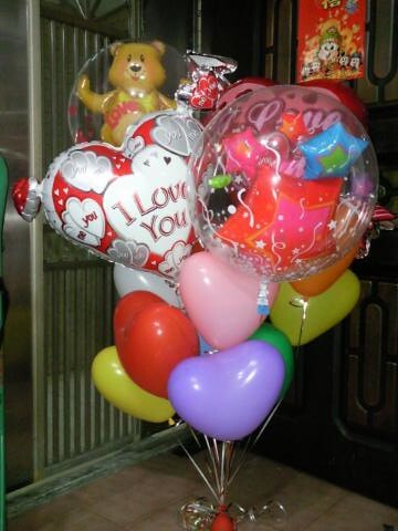 婚紗照氣球串，雙層泡泡球2顆，愛情造型氣球2顆，愛心空飄氣球10顆 by 豆豆氣球材料屋 http://www.dod.com.tw