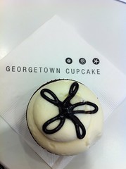 Live from our Georgetown Cupcake SoHo meetup, a lava fudge cupcake by Rachel from Cupcakes Take the Cake