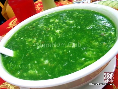 RK Green Seafood Soup (Small- P298, Large- P596); Background: RK Special Red Iced Tea (P95 Refillable)