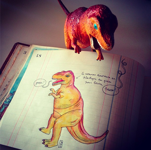 I just upgrade my sketchbook with a dinosaur!