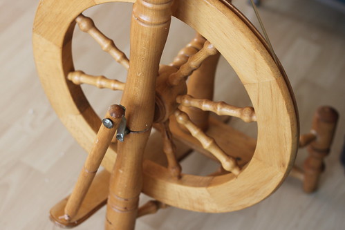 my nw old spinning wheel arrived!