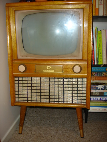 HMV E1-01 television