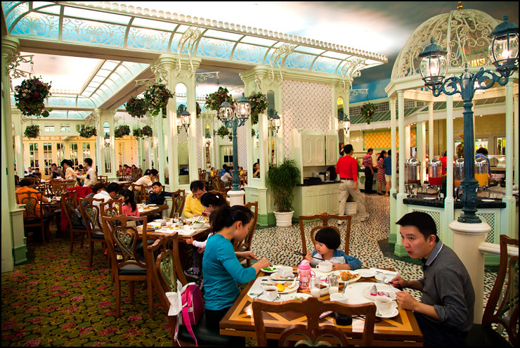 enchanted-garden-restaurant