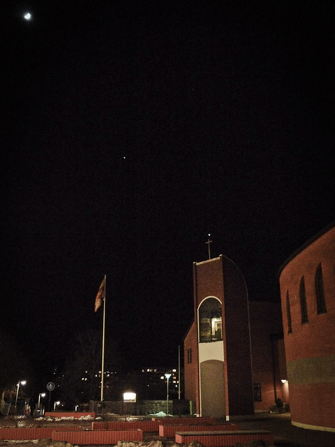 Månen, Jupiter, Venus & kyrkan i Skogås