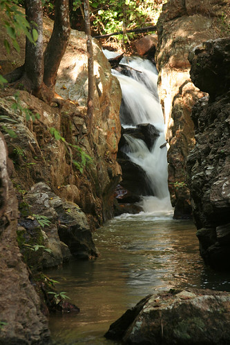 Ob Noi Waterfall