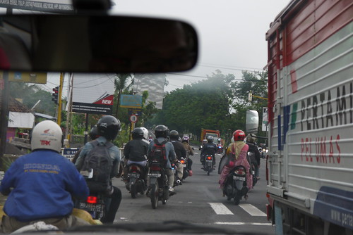 インドネシアはバイクがとっても多い