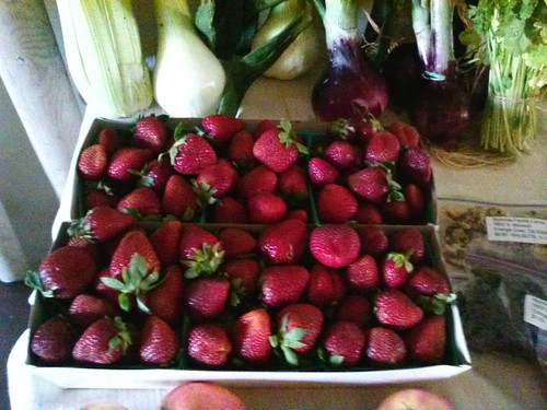 strawberries for freezing 1