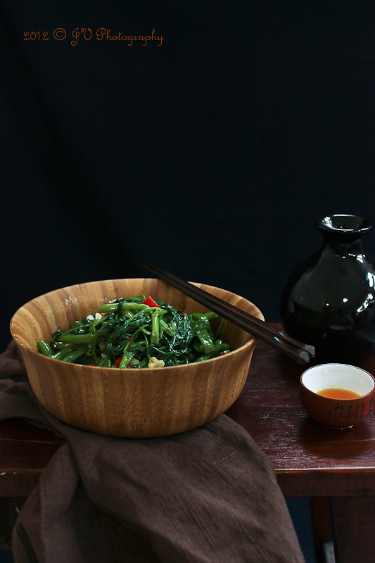 Stir-fried Water Spinach (Kangkung) with Fermented Bean Curd