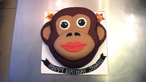 Monkey Face Birthday Cake by CAKE Amsterdam - Cakes by ZOBOT