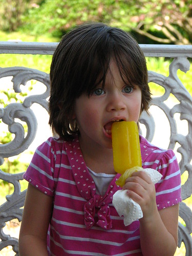 Snow White and her pineapple popsicle