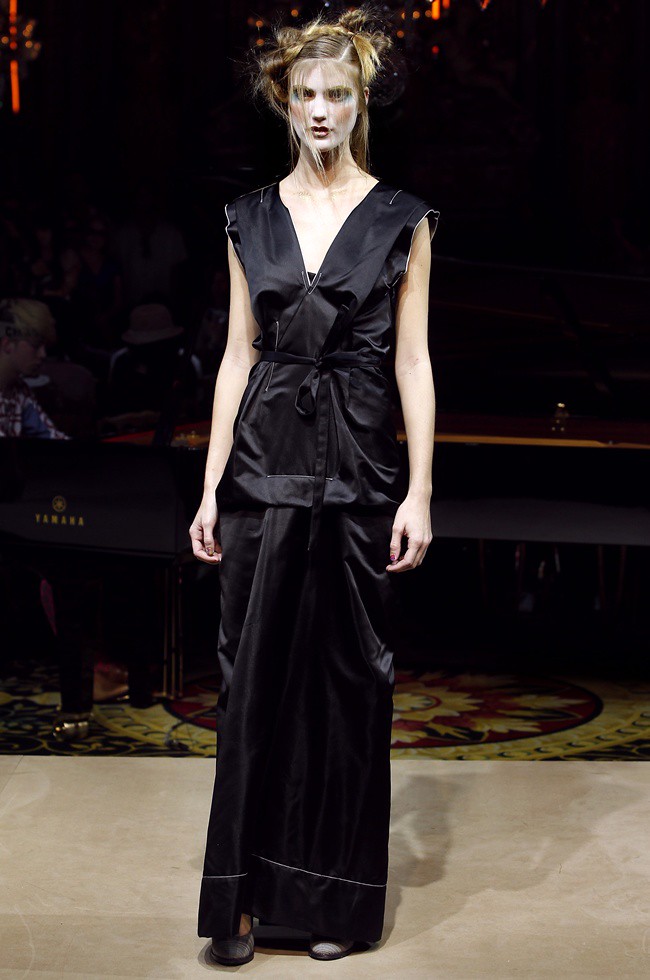 Dress Code: High Fashion: Vivienne Westwood Gold Label S/S 12 (2/2)