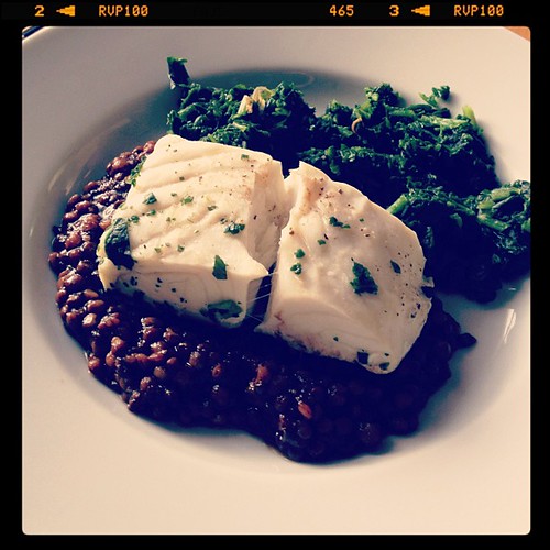 Steamed Halibut over BBQ lentils with spinach. #food #foodtherapy #foodporn