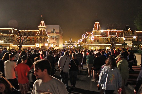Crowds leaving - One More Disney Day