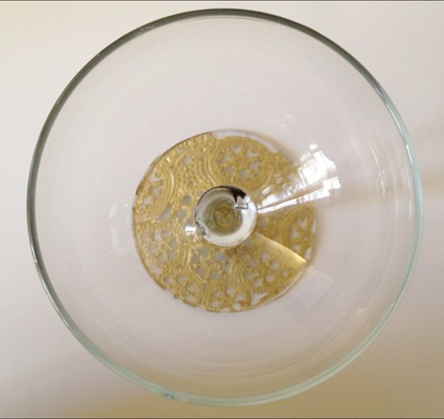 11 Gilded Lace Champagne Glasses