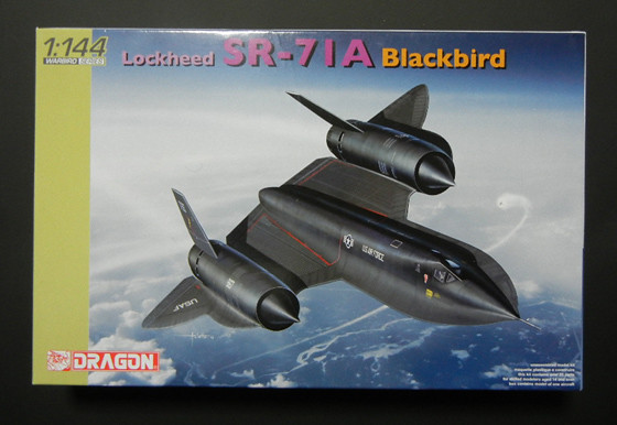 1:144 Dragon SR-71 A Blackbird - BOX