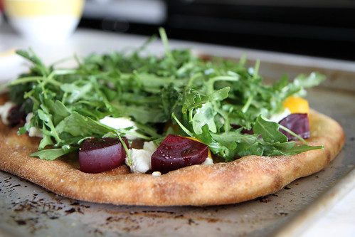 Beet, goat cheese and arugula pizza