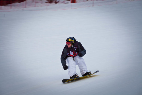 Den nye verdens mesteren i slopestyle, Chas Guldemond setter fart mot det siste hoppet.