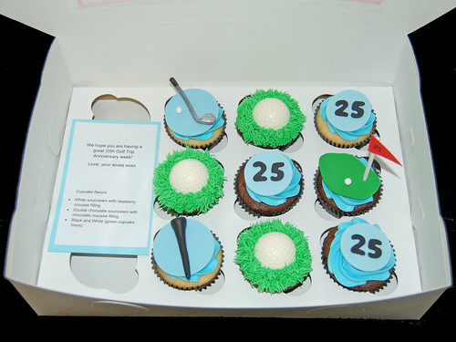 Golf Cupcakes for a group of friends on their 25th golf trip