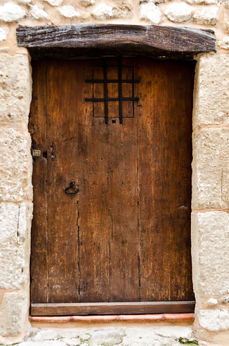 puerta de dalt vila