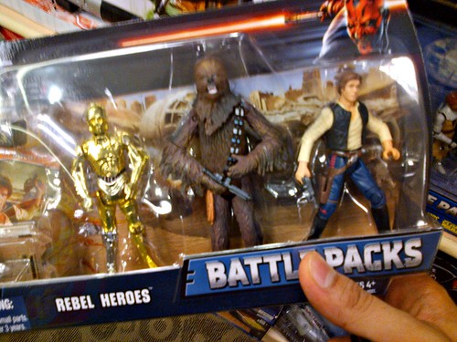 Rip-off by Hasbro! That Han Solo figure is over 12 years old!!!