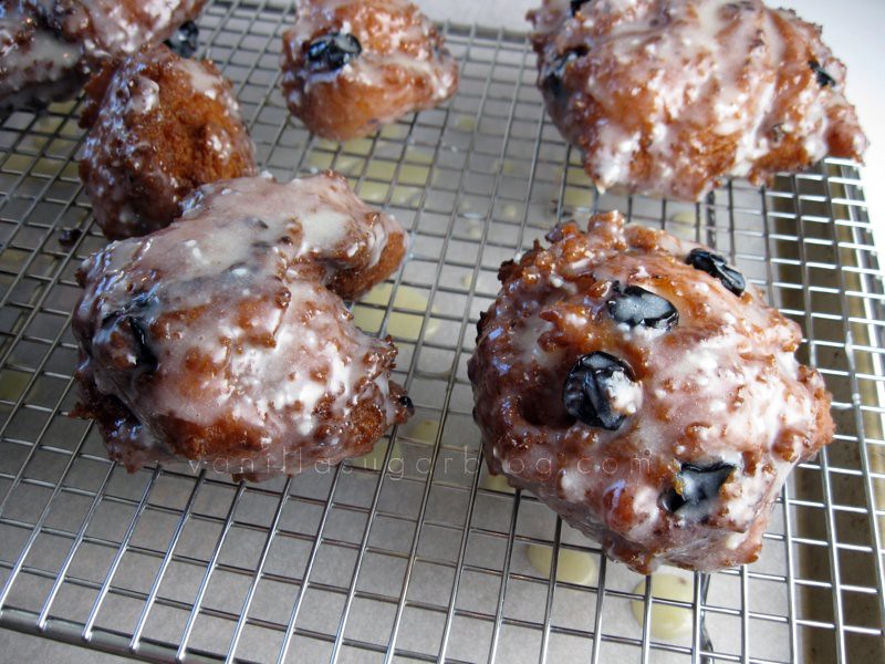 blueberry-cream cheese fritters