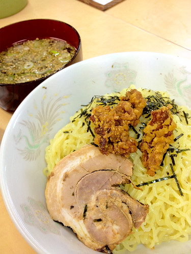 2012-05-30 新津の大将ラーメン「つけ麺醤油味」
