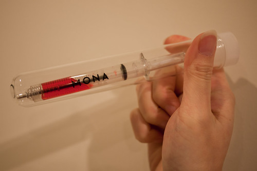 Mona syringe pen